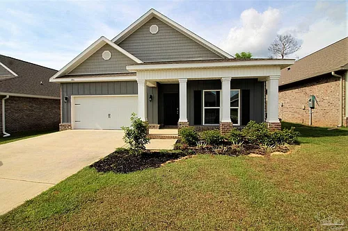 8006 Burnside Loop Photo 1