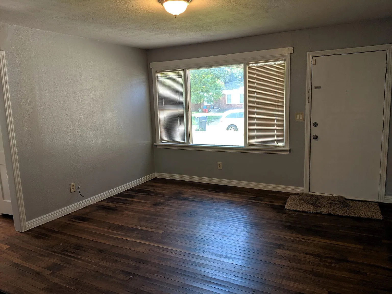 2 bed, 808 sqft, $950 — Photo 3