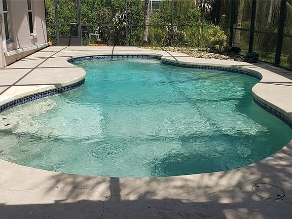 3rd image of 1800 Evergreen Ct