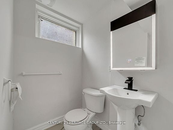 4th image of 31 Larabee Cres #Basement