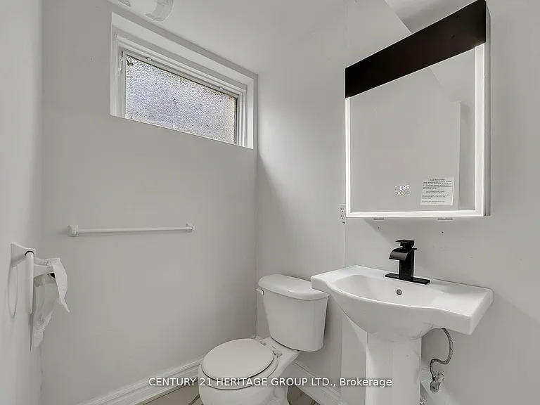 31 Larabee Cres #BASEMENT — Photo 4