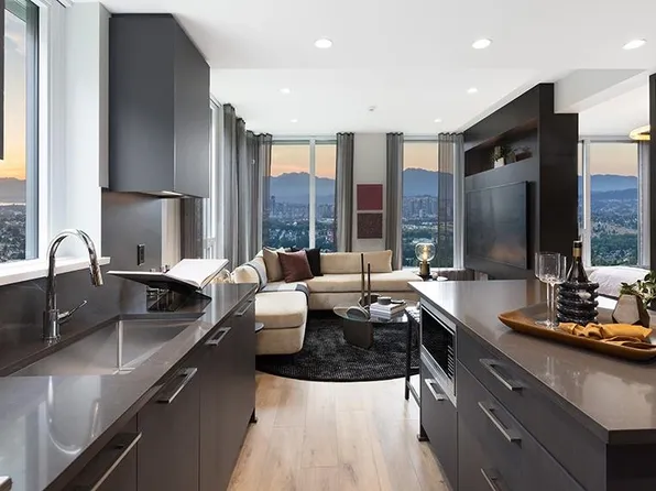 5860 Olive Ave #710, Burnaby, BC V5H 4V6