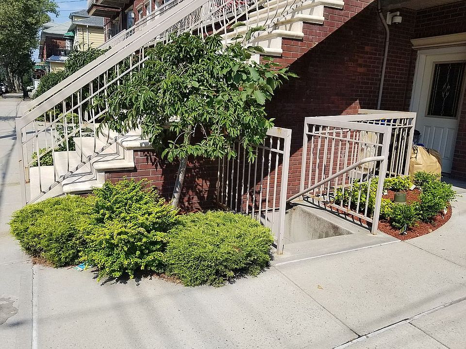 1st image of 239 Bay 34 St #1E