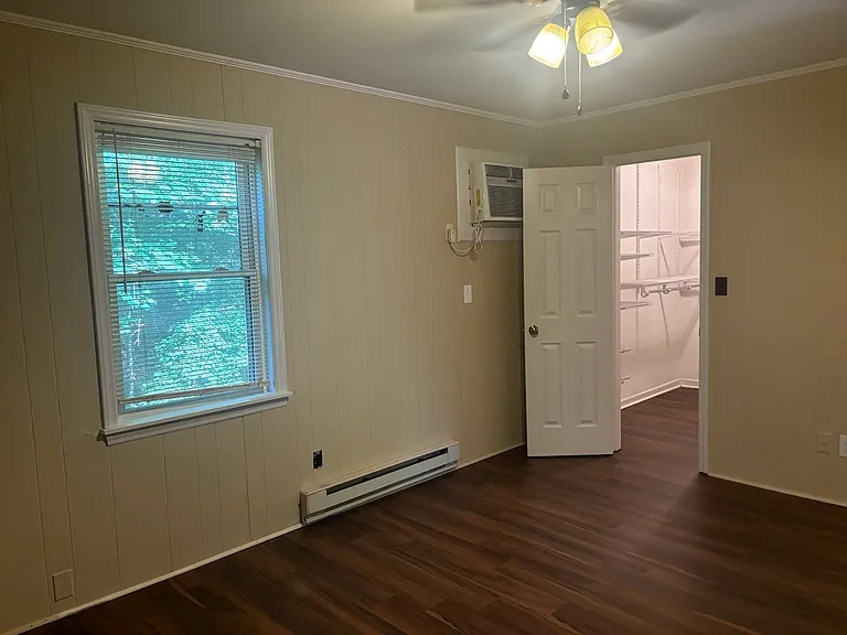 4295 Brownsboro Rd #4 — Photo 3