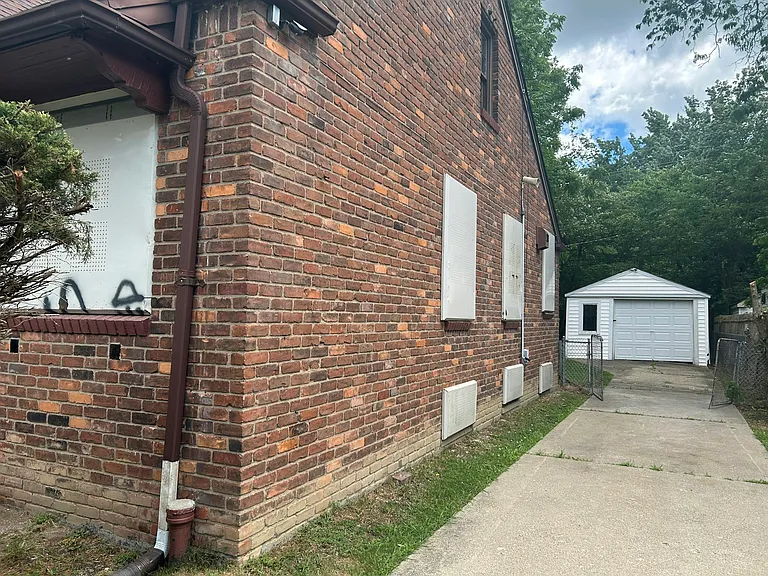 5290 University Pl — Photo 25