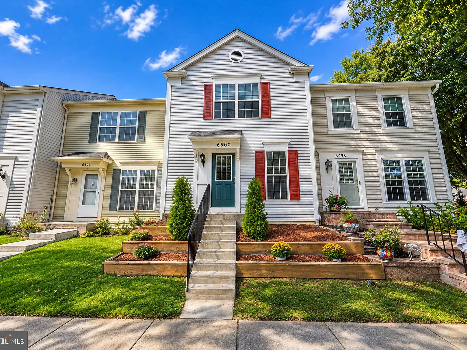 2 bed, 2.5 bath, 1512 sqft, $3,300 — Photo 1
