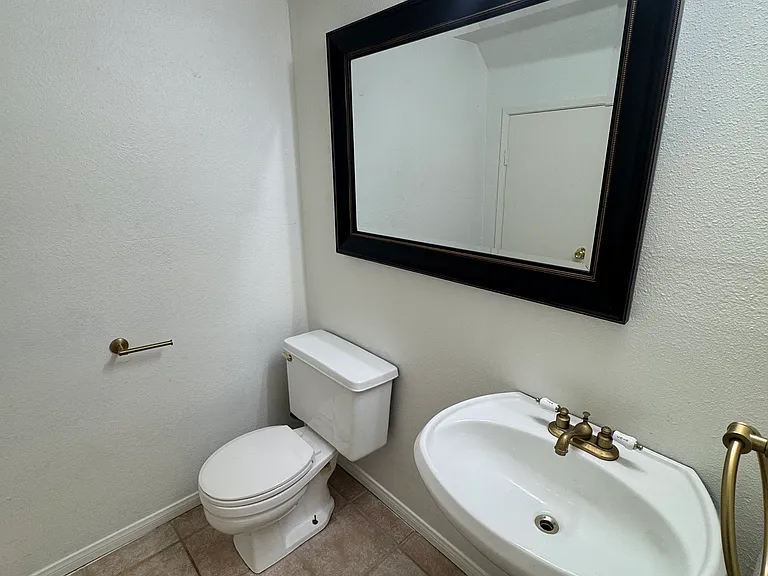 12340 Daisy Ct — Photo 6