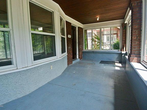 5th image of 1327 Sherman St SE