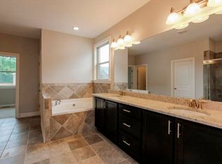 2535 Maple Ridge Ln, Cumming, GA 30041