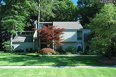 31115 Roxbury Park Dr photo 1