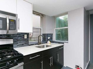 70 Palmetto St #1R, Brooklyn, NY 11221