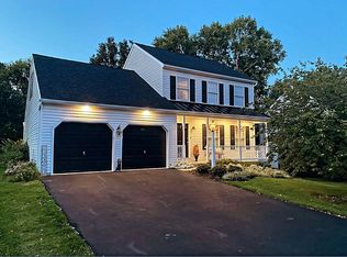 202 Springlawn Dr, Lancaster, PA 17601