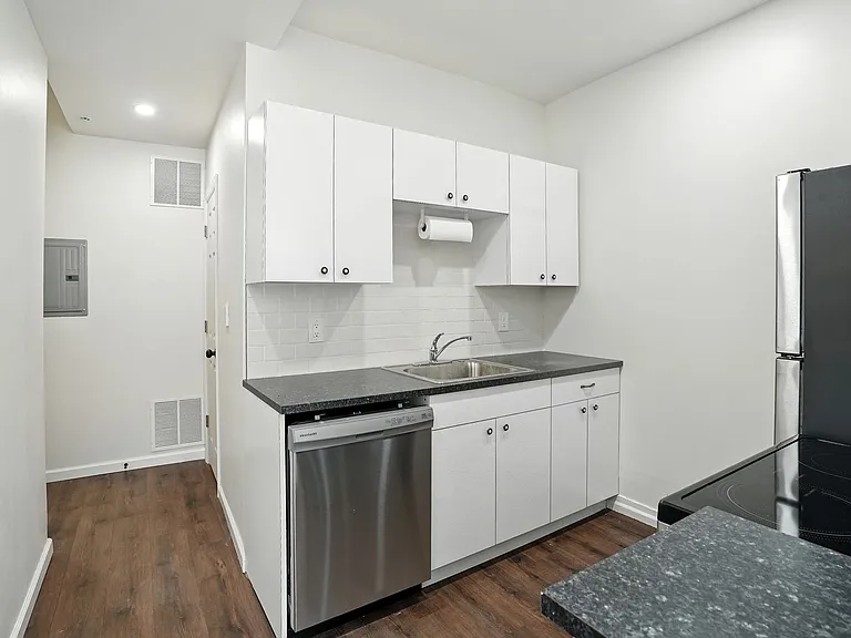 905 W Susquehanna Ave #A — Photo 3
