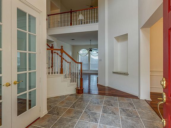 3rd image of 17820 Cypress Falls Dr
