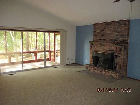 2nd image of 6 Wigston Ln