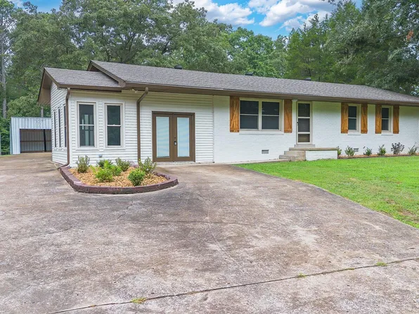 106 Old Pinson Rd, Jackson, TN 38301