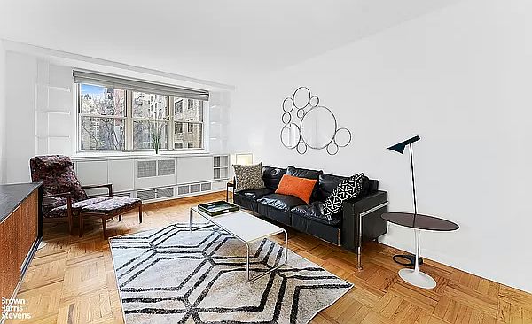 1st image of 63 E 9th St APT 5A