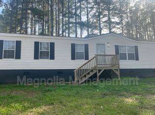 41 Robin Ln, Henderson, NC 27537