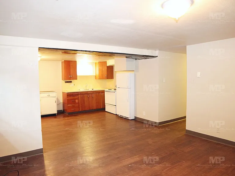 523 1/2 S Grant Ave — Photo 3