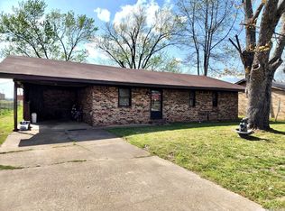 117 Adams St, Morrilton, AR 72110