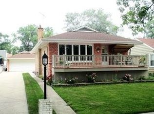 7030 W 114th Pl, Worth, IL 60482