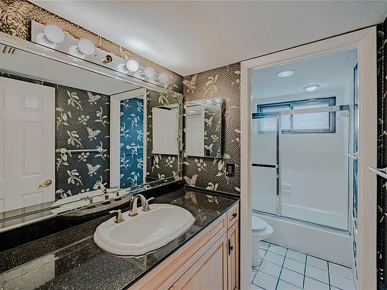 1 Lake Hollingsworth Dr #6 — Photo 13