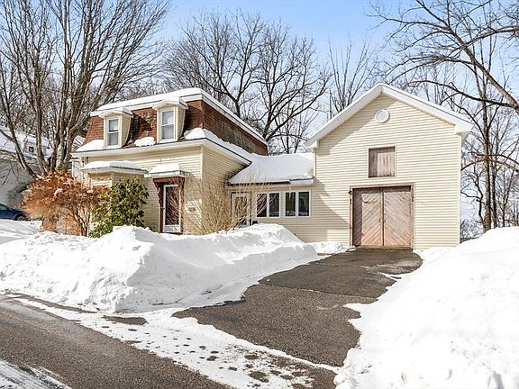 2nd image of 86 Highland St