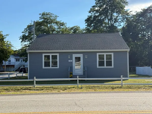 342 Onset Ave, Wareham, MA 02571