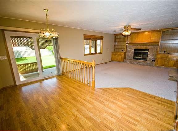 5th image of 6406 S 159th St
