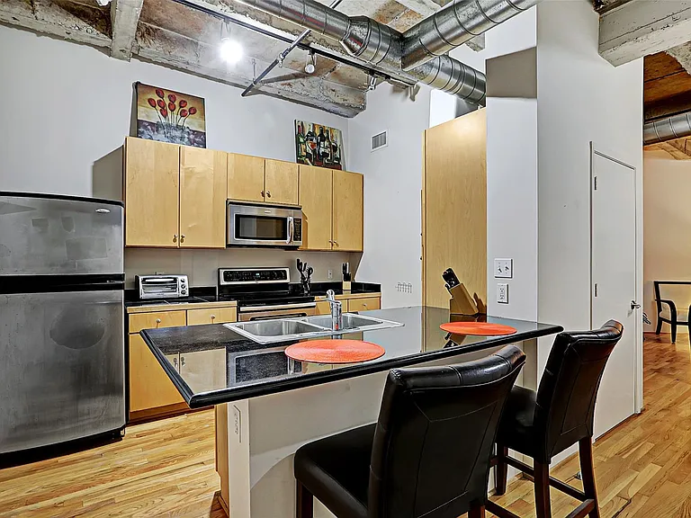 917 Main St #503 — Photo 1