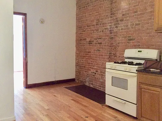 Rented by Nooklyn NYC LLC | media 17