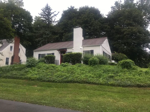 200 Ambergate Rd, Syracuse, NY 13214