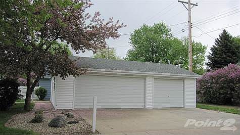 3 car garage