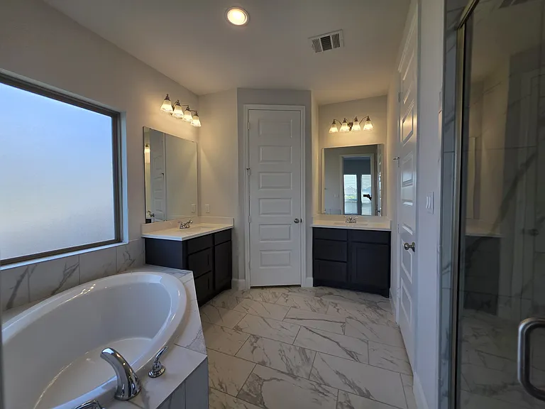 116 Rosemary Ct — Photo 19