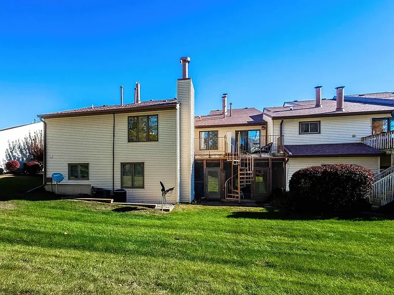 3948 Partridge Cir #U — Photo 18