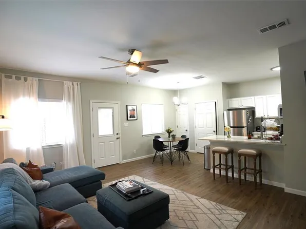 1700 Constantino Cir #A, Austin, TX 78745