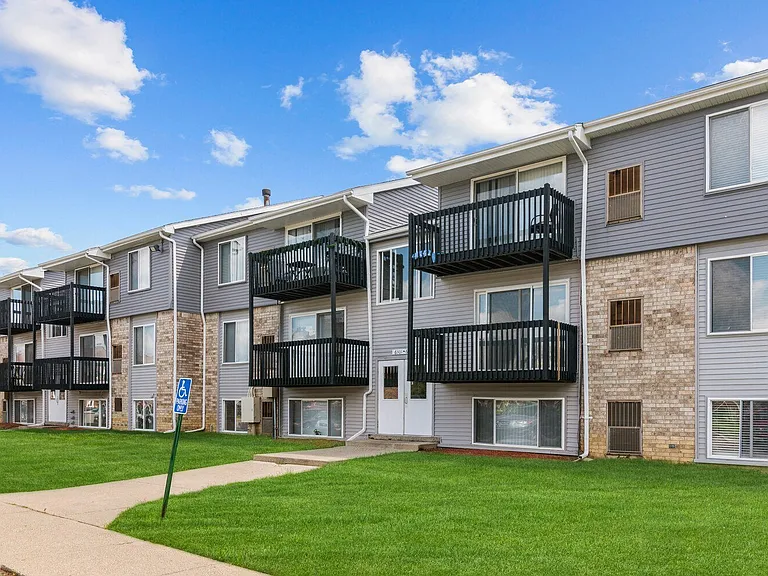 Residences at Grand Blanc Apartments - Grand Blanc, MI — Photo 51