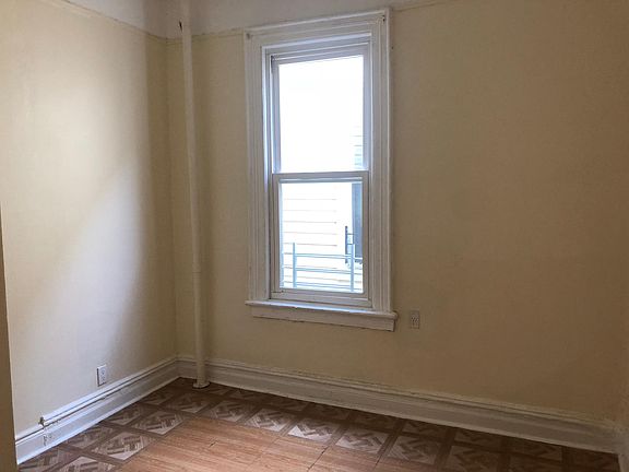 2nd image of 1350 College Ave