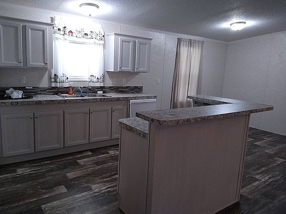 4th image of 119 Sunnybrook Cir N