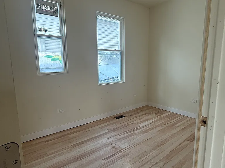 14415 S Blaine Ave #1F — Photo 11