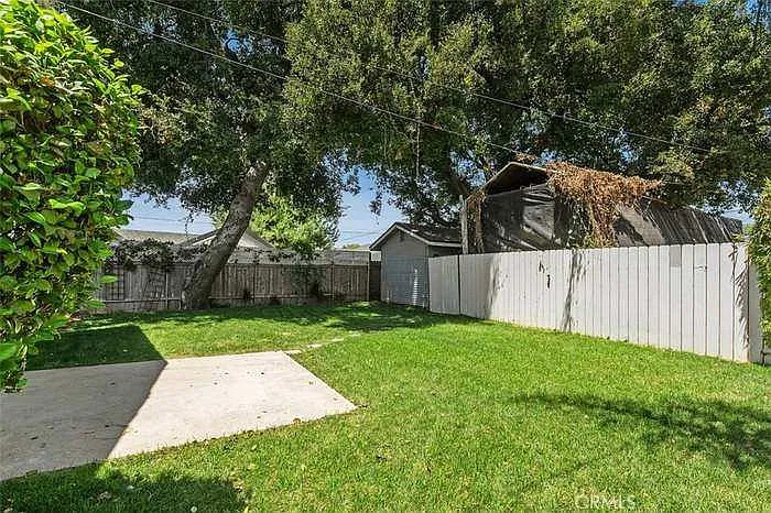 2 bed, 956 sqft, $1,800 — Photo 2
