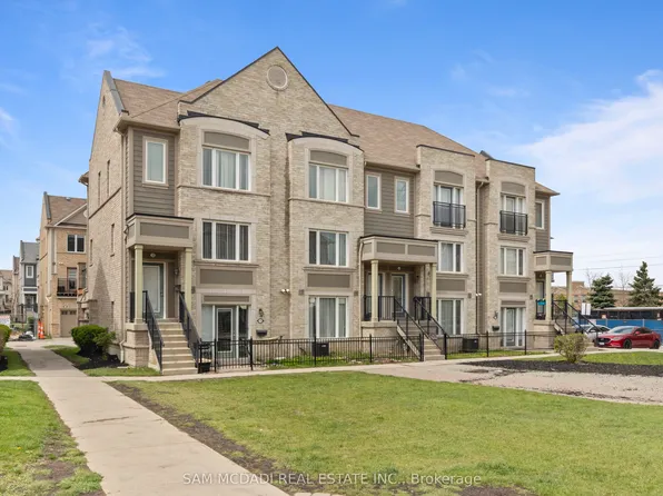 3050 Erin Centre Blvd Unit 112, Mississauga, ON L5M 0P5