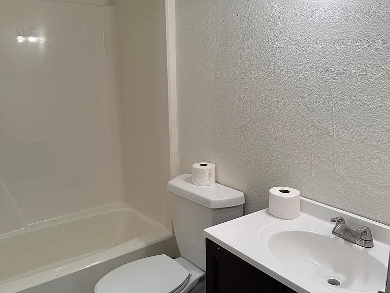 430 McDaniel Rd — Photo 4