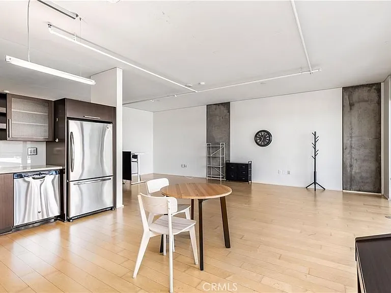 1100 S Hope St #810 — Photo 5