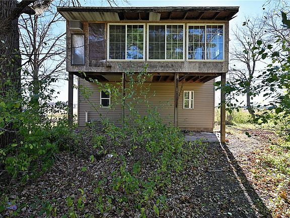 3rd image of 4003 N Spur Rd Road