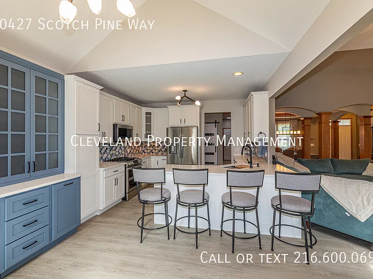 20427 Scotch Pine Way — Photo 2