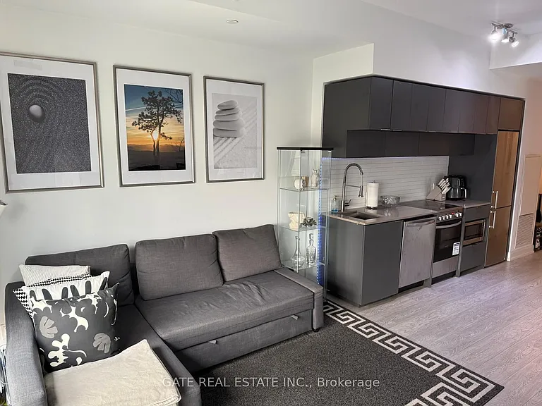 181 Dundas St E #3011 — Photo 11