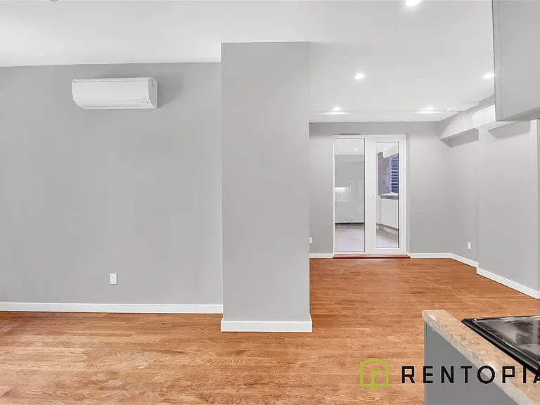 846 Flushing Ave #2B — Photo 2