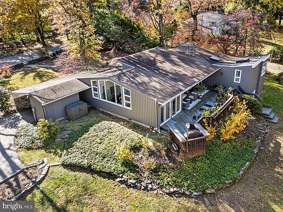 2nd image of 1424 Flat Rock Rd