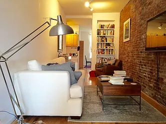 Rented by Bryan L Rozencwaig, LREB